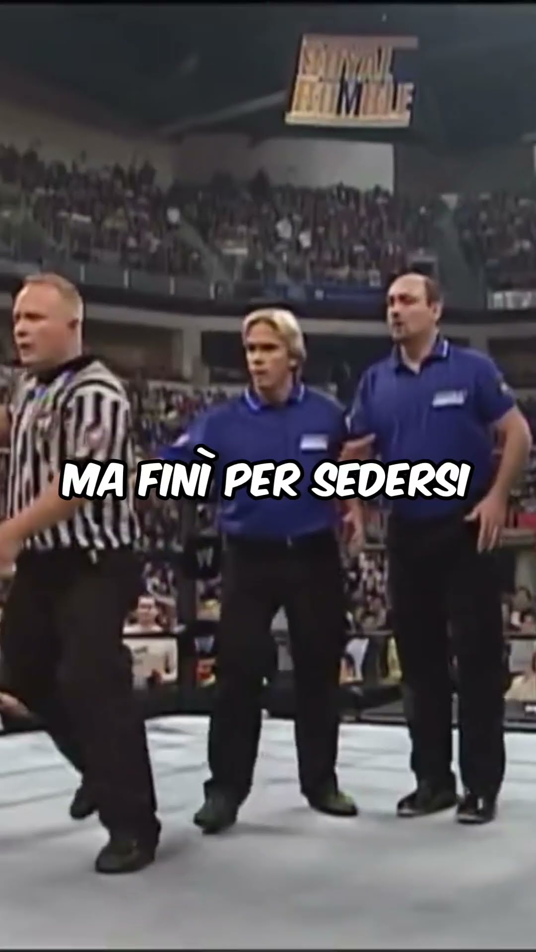 Vince McMahon seduto sul ring alla Royal Rumble 2005 nella copertina dello short di Tony Wrestling